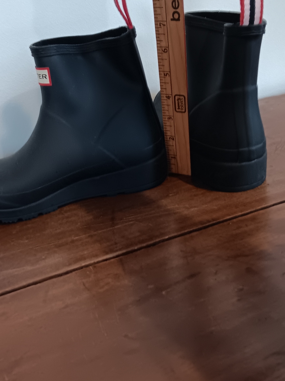 Hunter Short Black Rain Boots - Women's Chelsea Style  Sz 6.5 - Picture 5 of 5